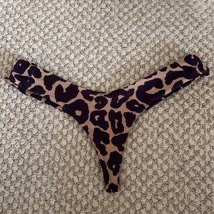 Stone Fox Swim Tucker Bottom! Size S